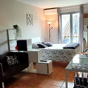 Du Rempart , Avignon France